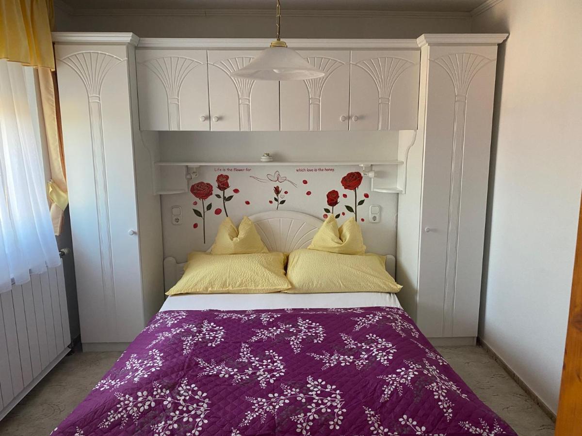 Arany Apartmanhaz Zalagyoengye 佐洛卡罗斯 外观 照片